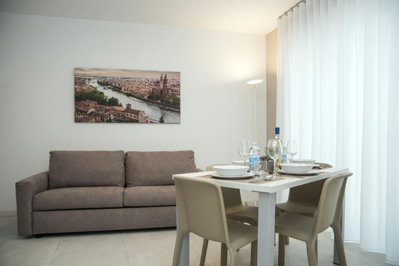 Camelot Appartamenti - Business E Holiday San Martino Buon Albergo Exterior foto